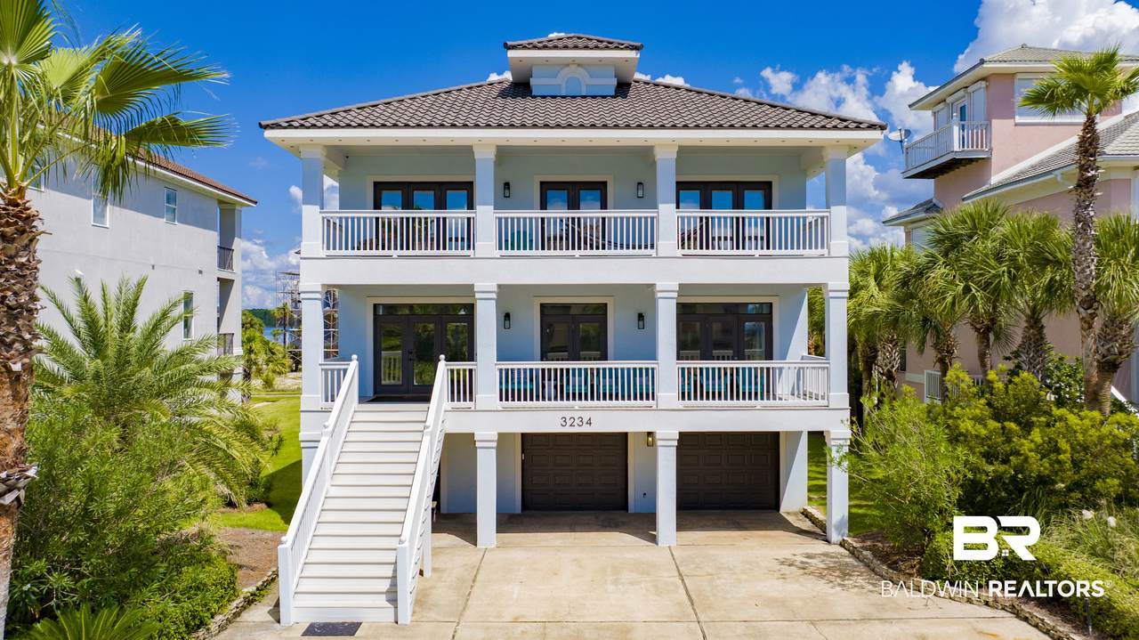 3234 Dolphin Dr - Photo 1