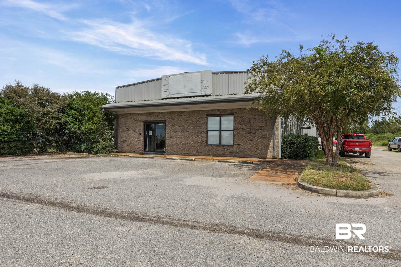 18341 Couch Plant Road - Photo 1