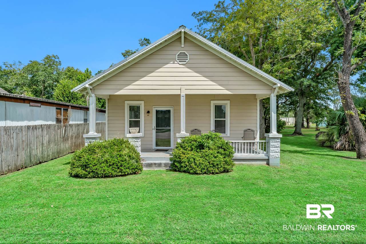 24908 State St - Photo 1