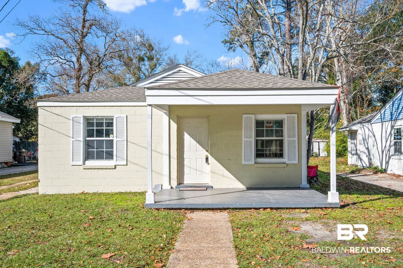 554 Mohawk Street - Photo 1