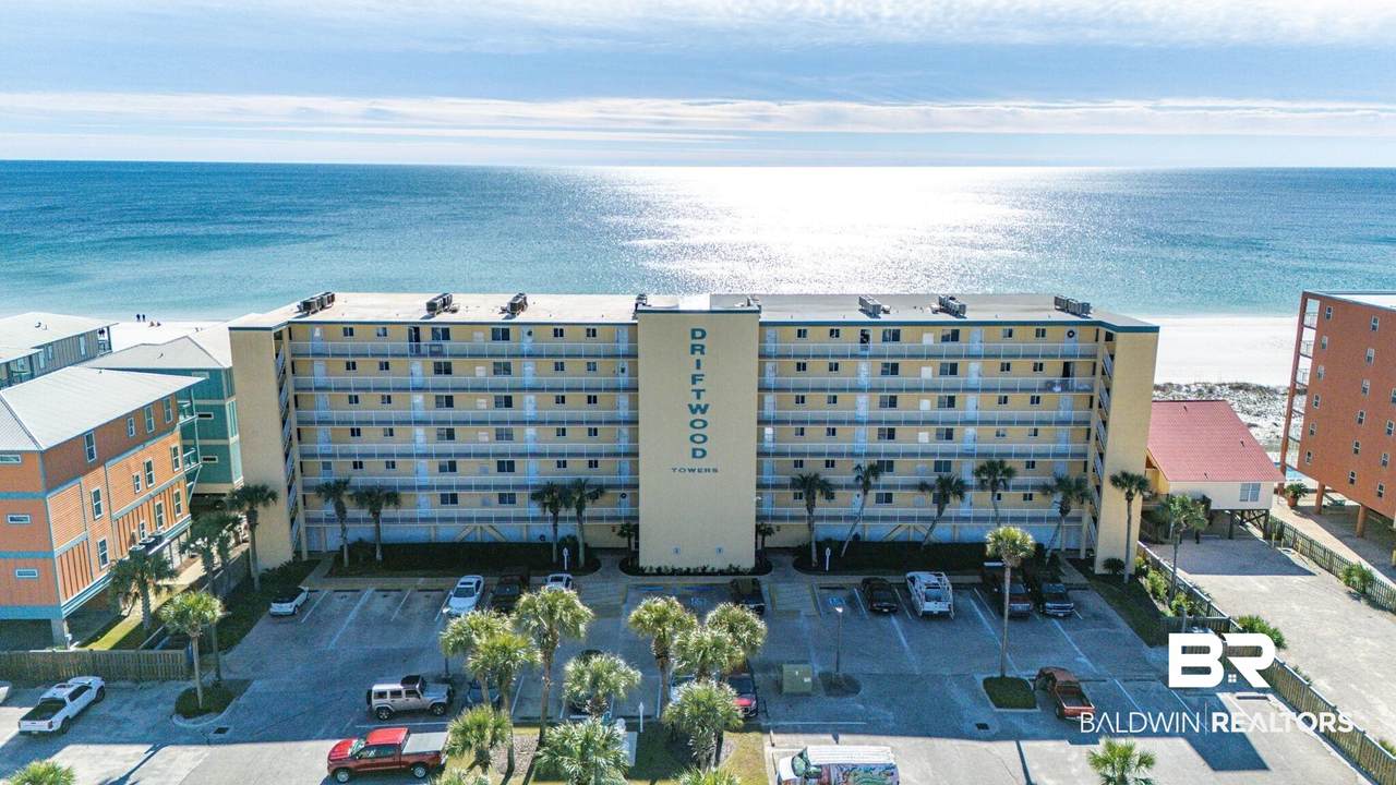 615 Beach Boulevard - Photo 1