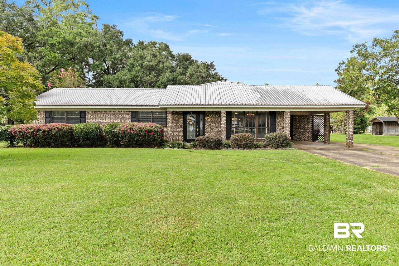 1303 Bradley Avenue - Photo 1