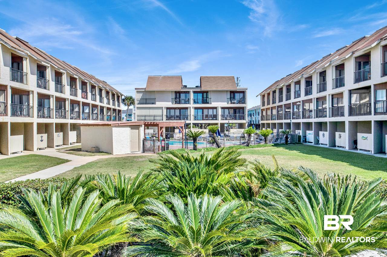 723 Beach Boulevard - Photo 1