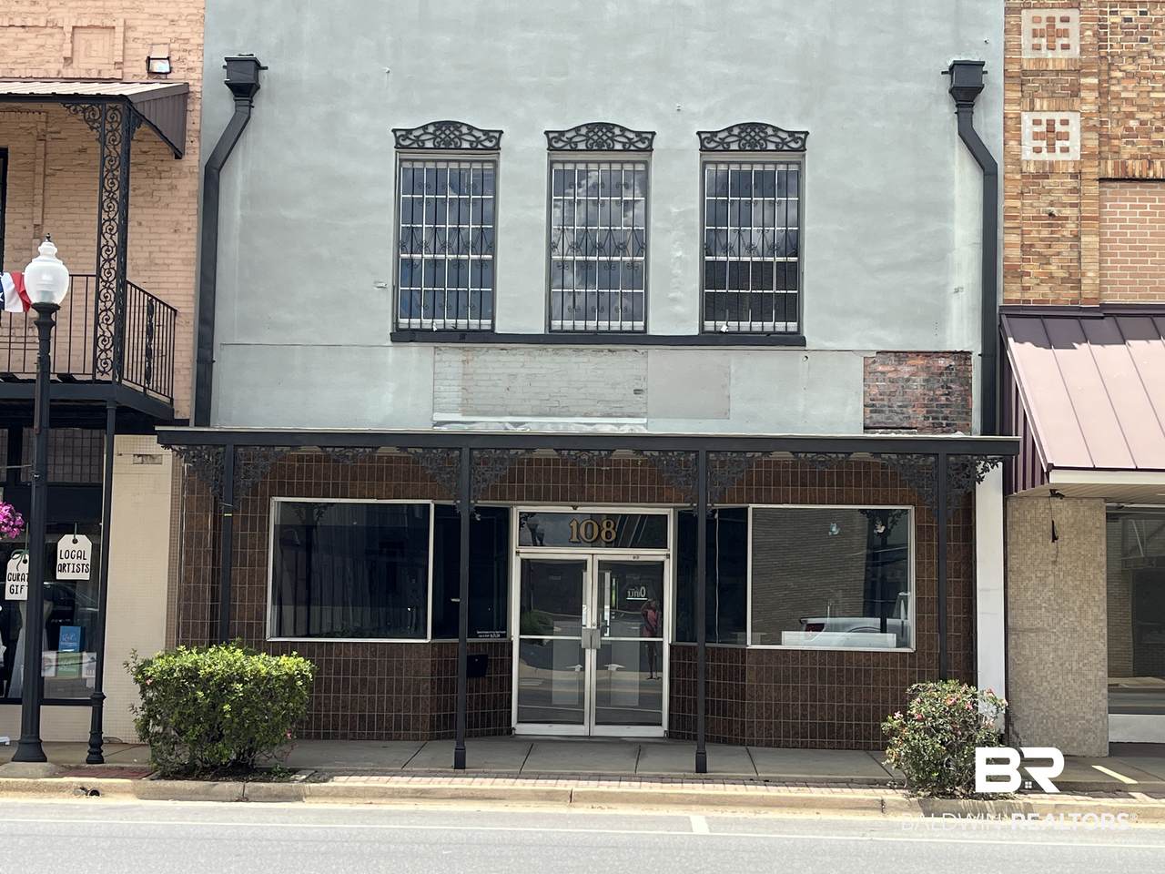 108 Main St - Photo 1