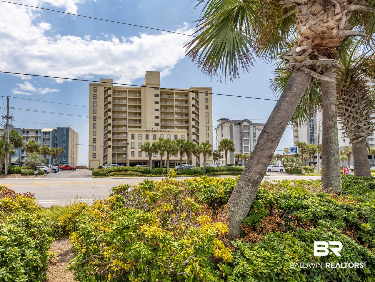 409 Beach Blvd - Photo 1