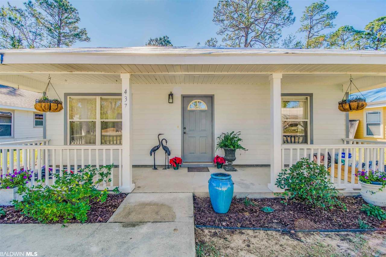 437 21st Avenue - Photo 1