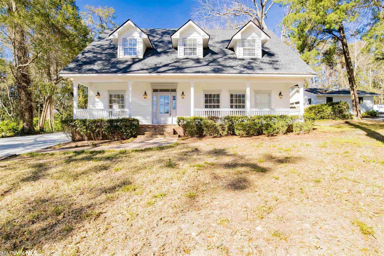 309 Belrose Avenue - Photo 1