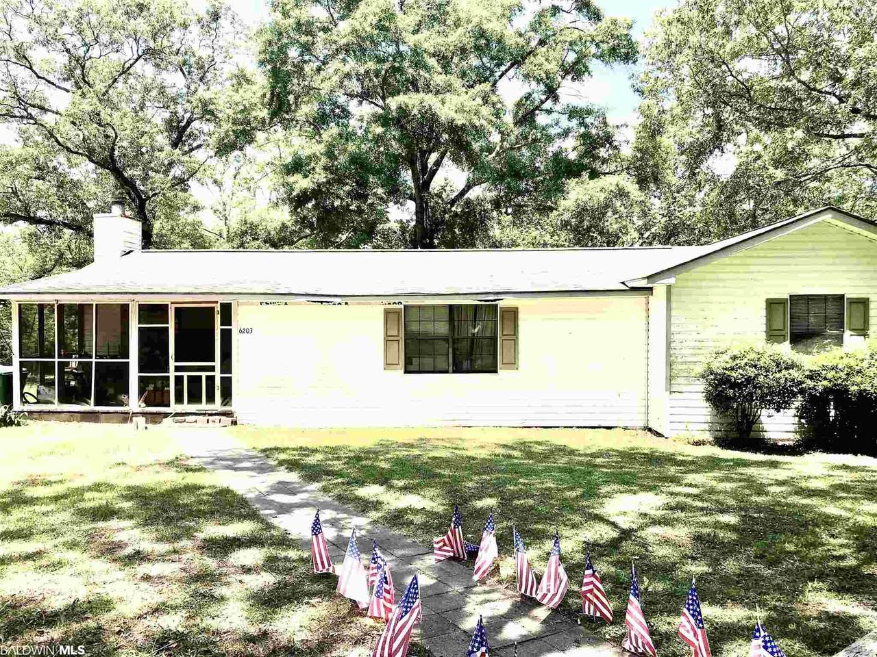 6203 Cynthia Dr - Photo 1