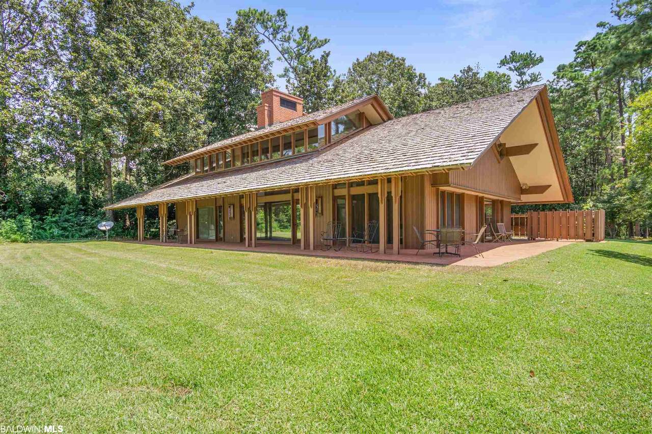 23089 Main Street - Photo 1