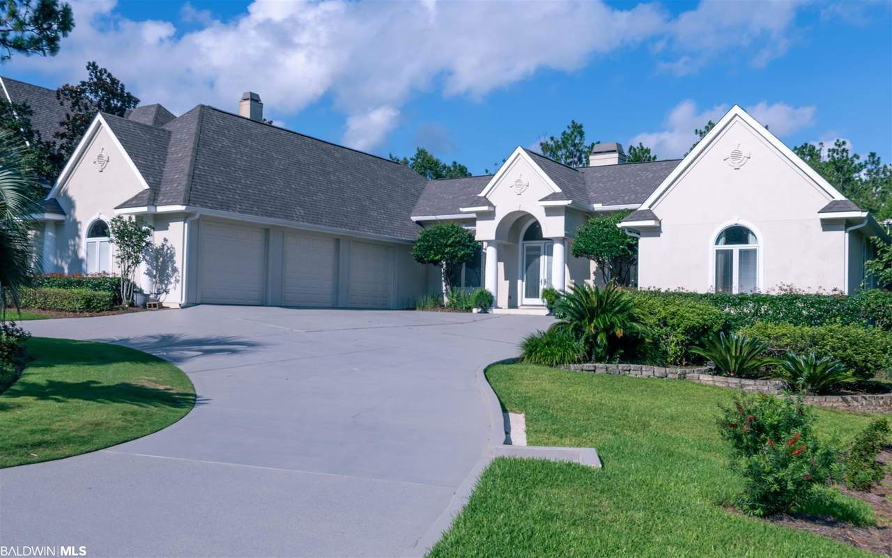 428 Club House Drive - Photo 1