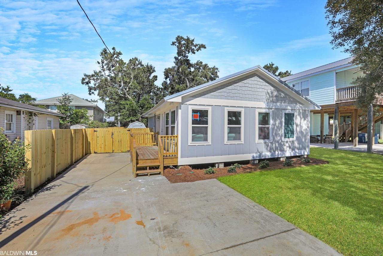 5297 Ornacor Av - Photo 1