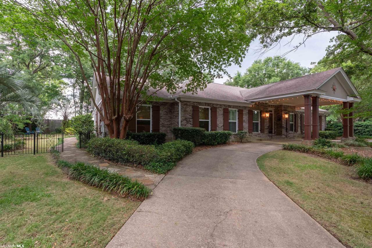14 Audubon Place - Photo 1