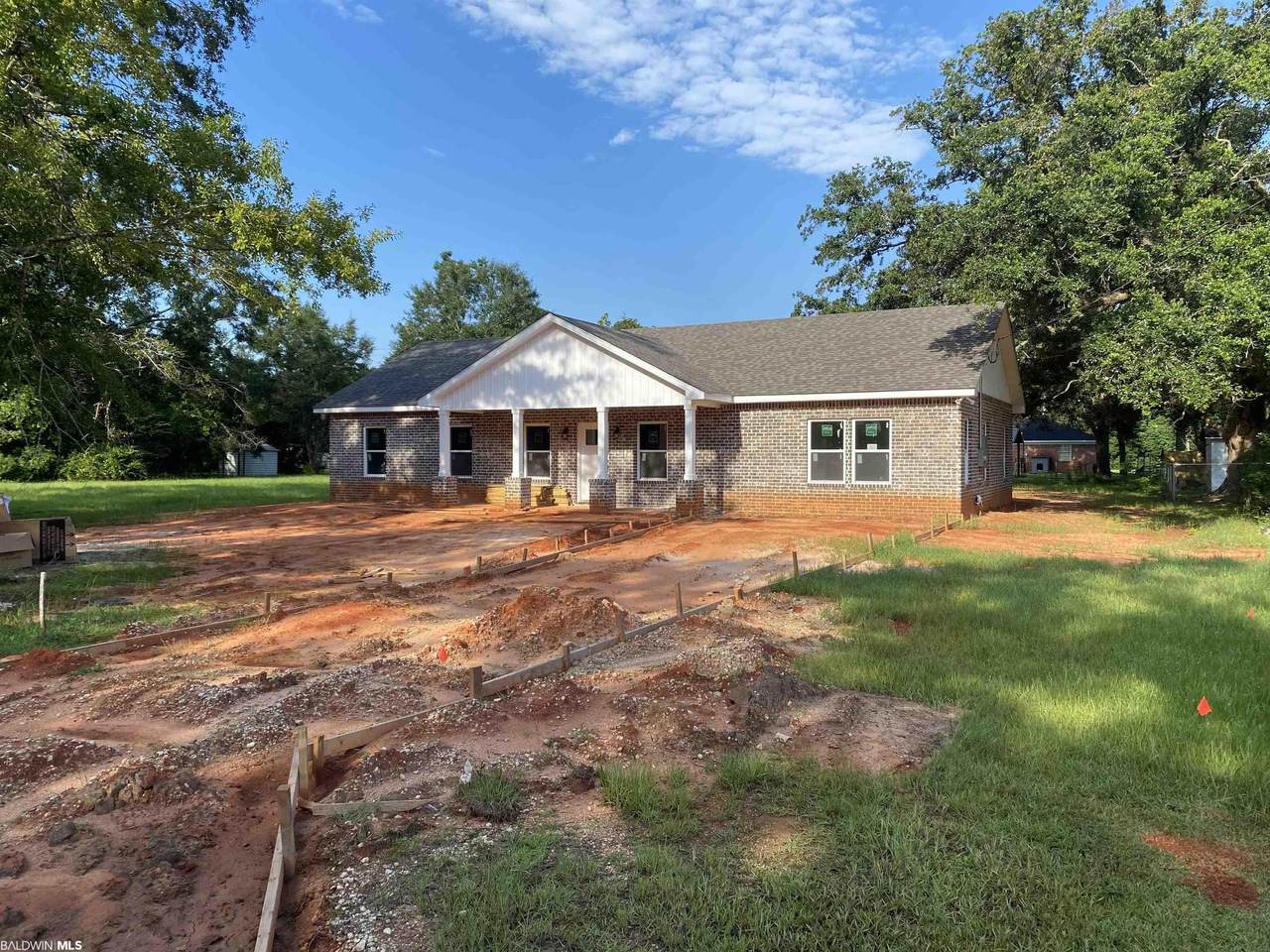 2139 Oak Street - Photo 1