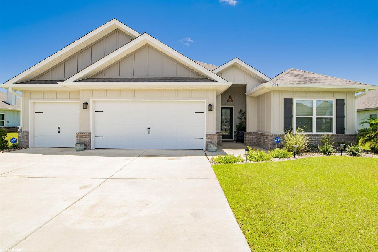 433 Apollo Avenue - Photo 1