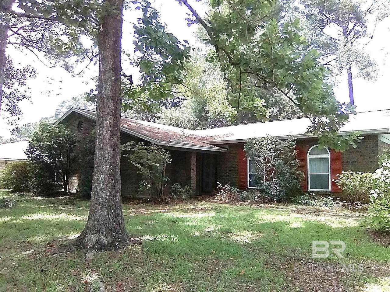 6128 Lindholm Drive - Photo 1