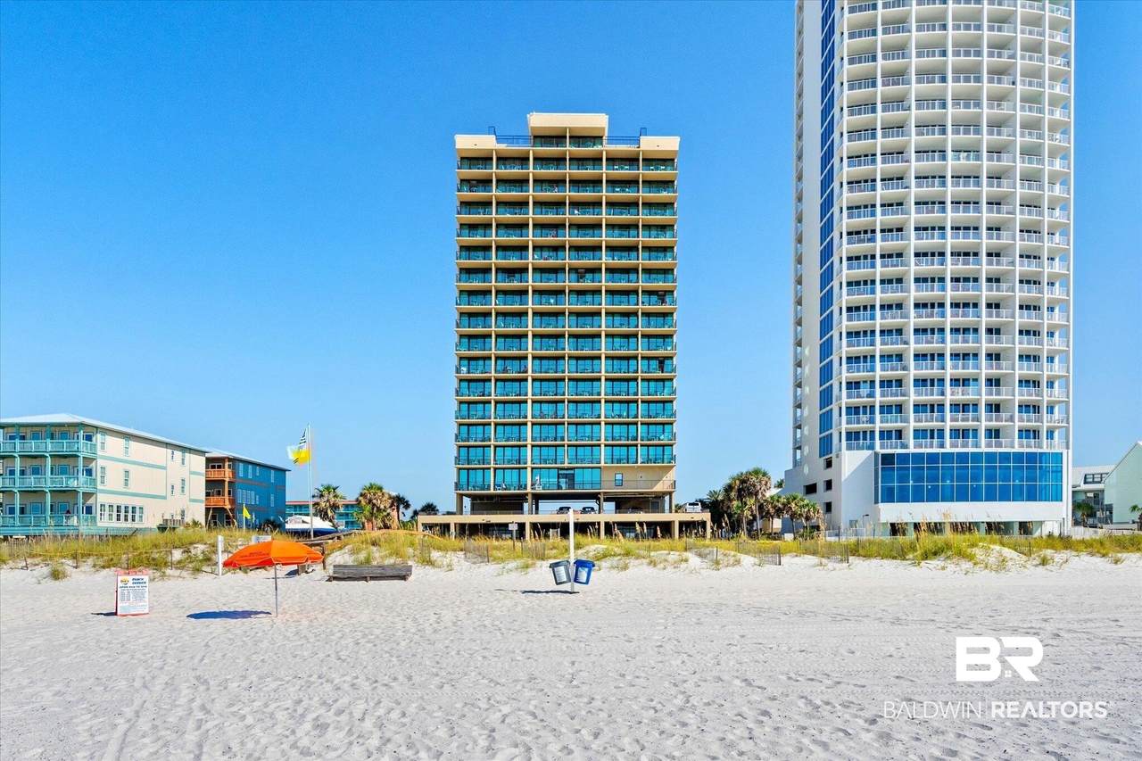 533 Beach Boulevard - Photo 1