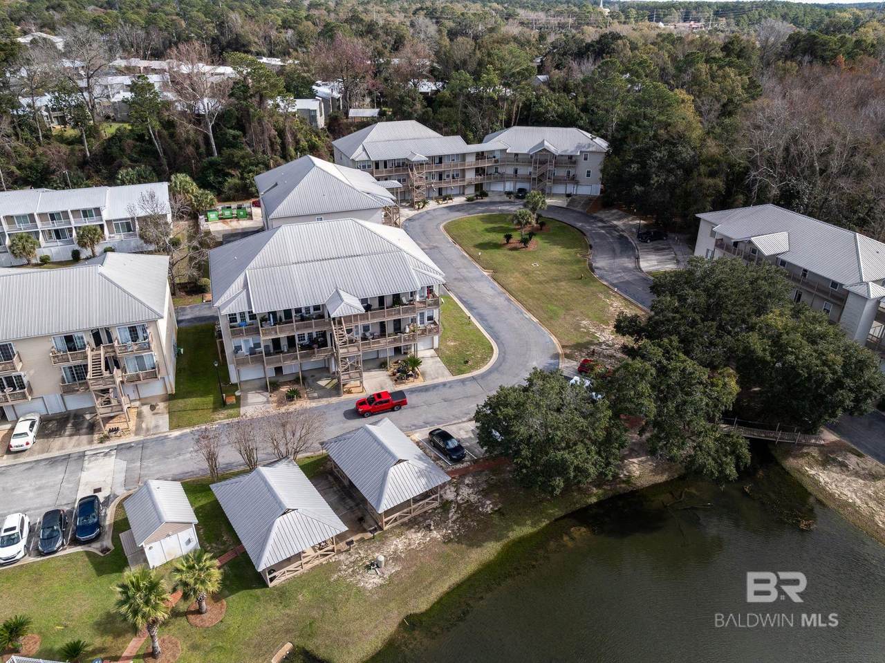 4 Yacht Club Drive - Photo 1