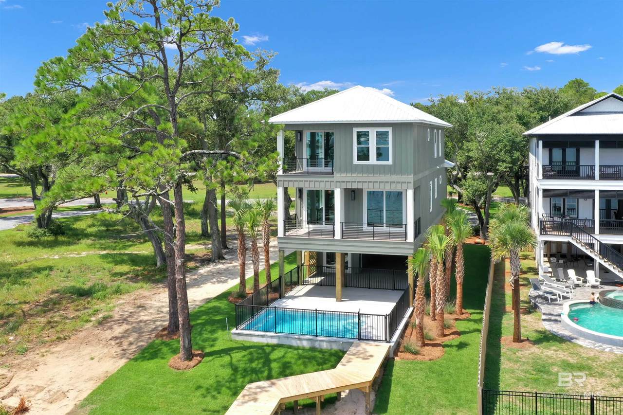 1093 Water Oaks Circle - Photo 1