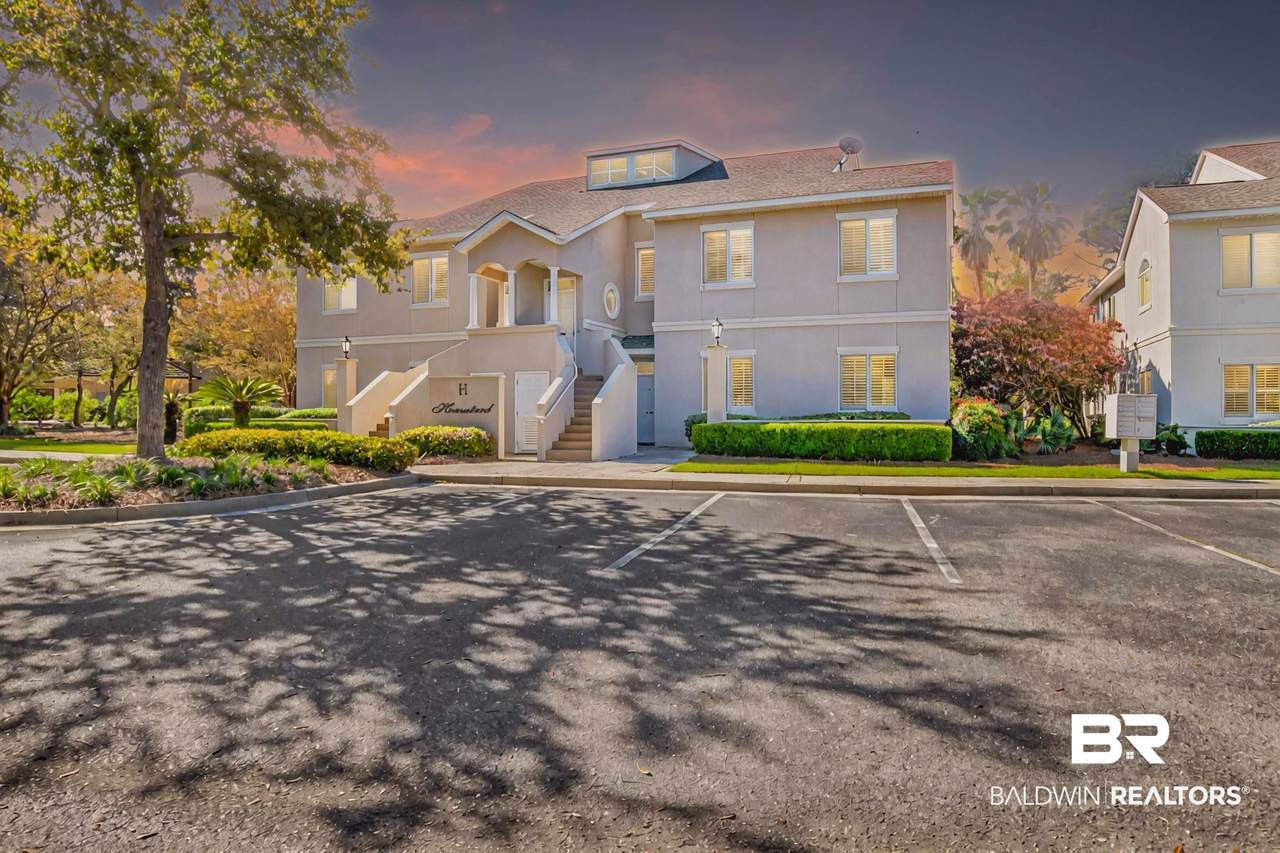 200 Peninsula Boulevard - Photo 1