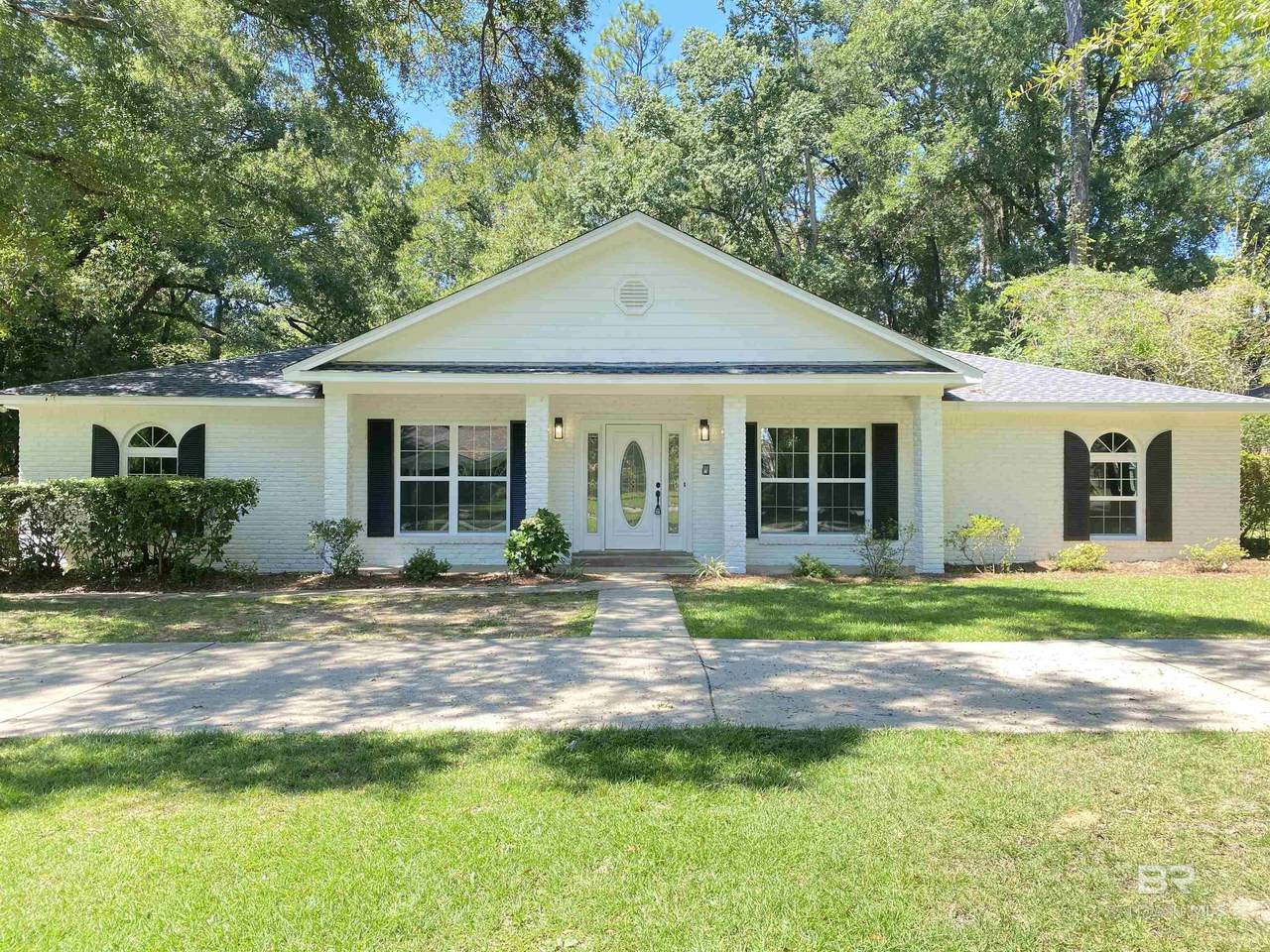 824 Regents Drive - Photo 1