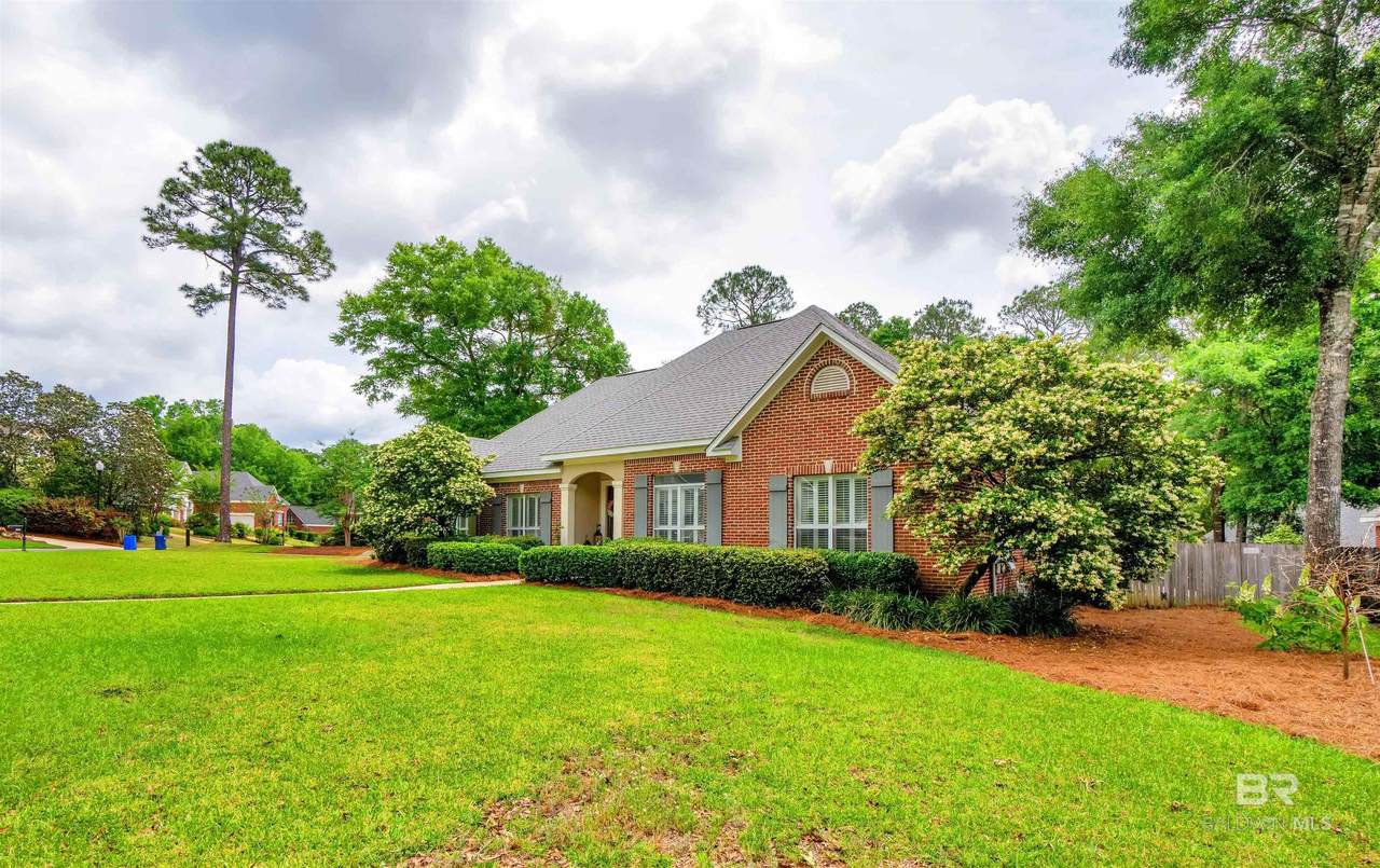 206 North Circle - Photo 1