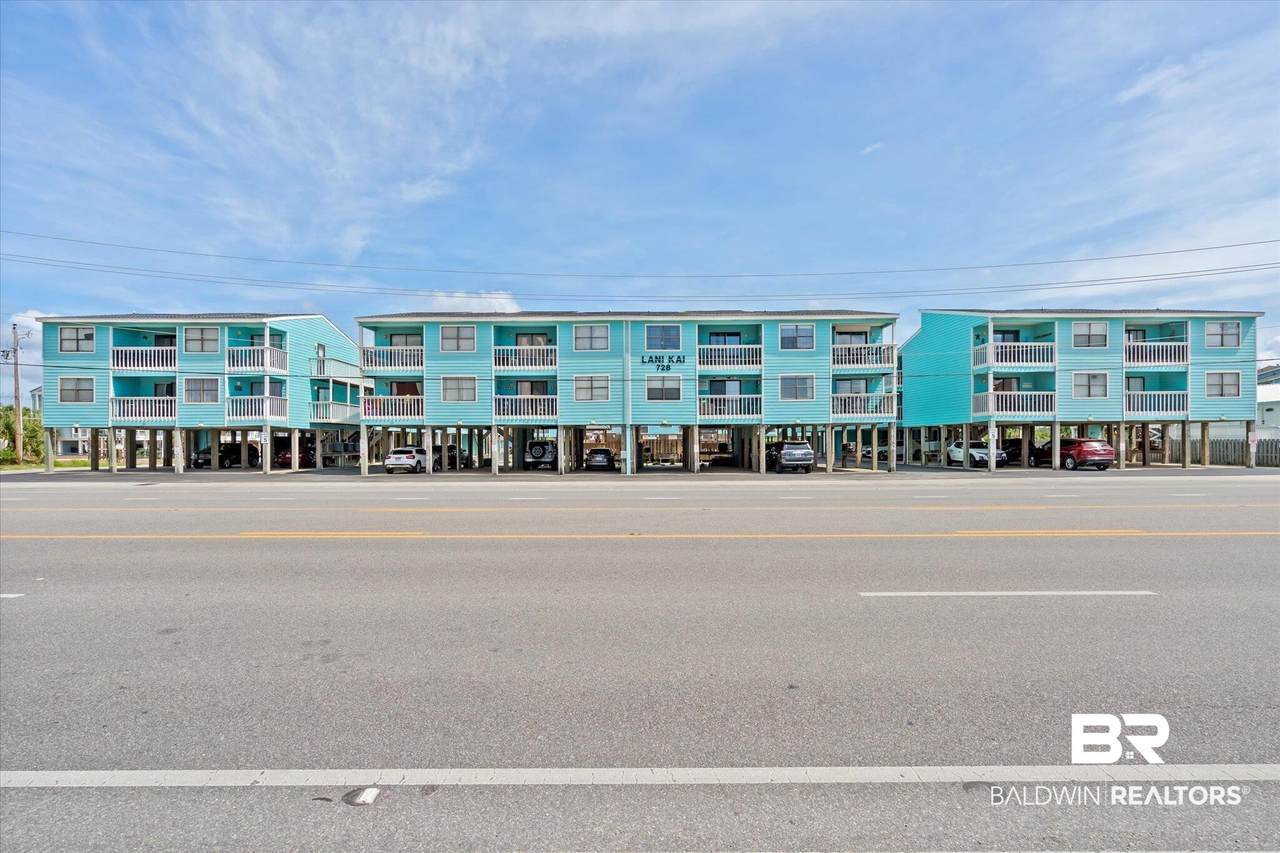 728 Beach Boulevard - Photo 1