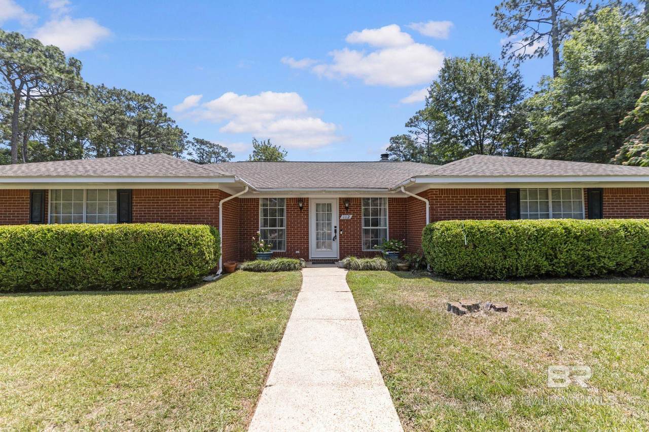112 Meadow Wood Drive - Photo 1