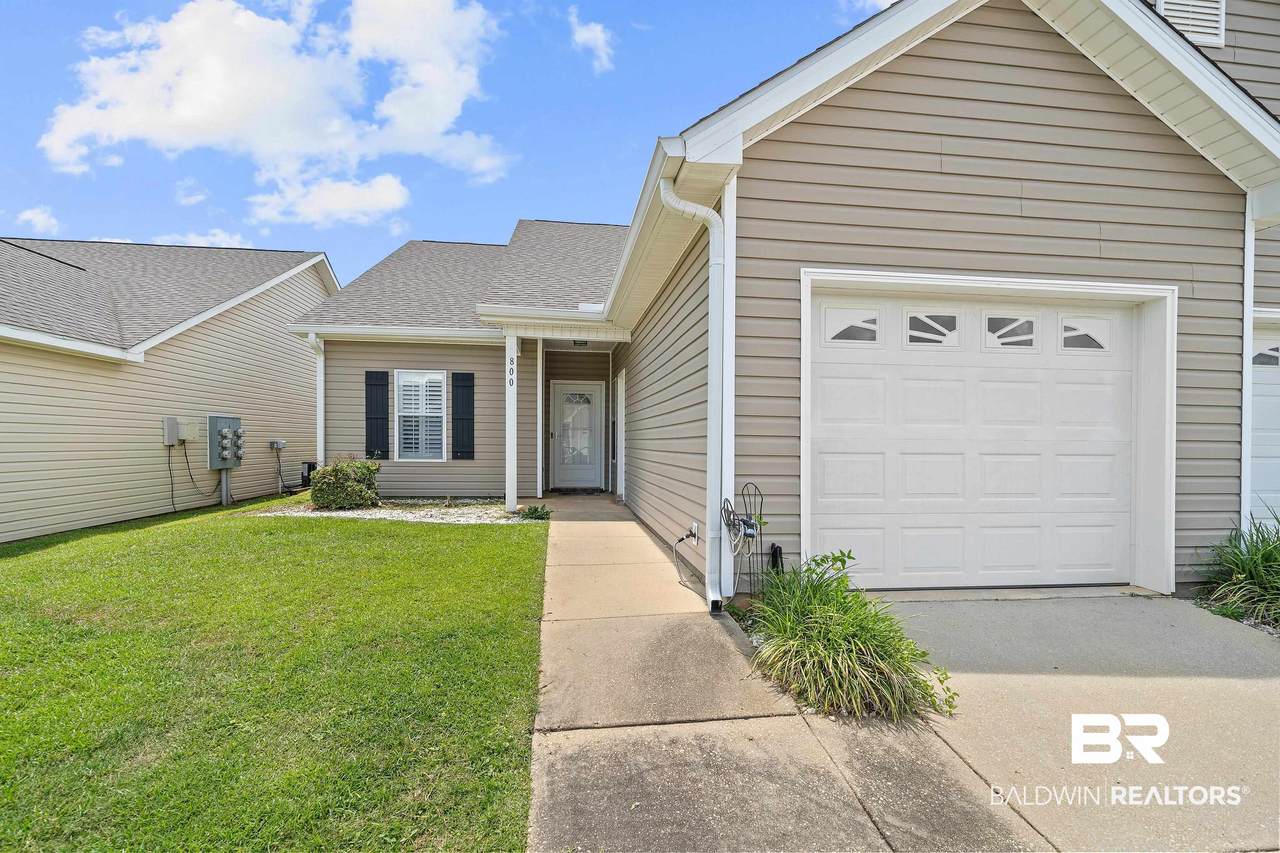 2651 Juniper Street - Photo 1