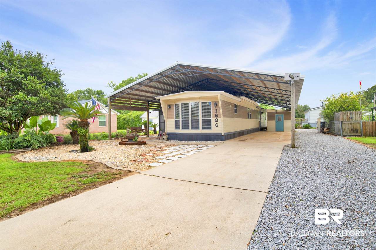 1686 Santa Cruz Drive - Photo 1