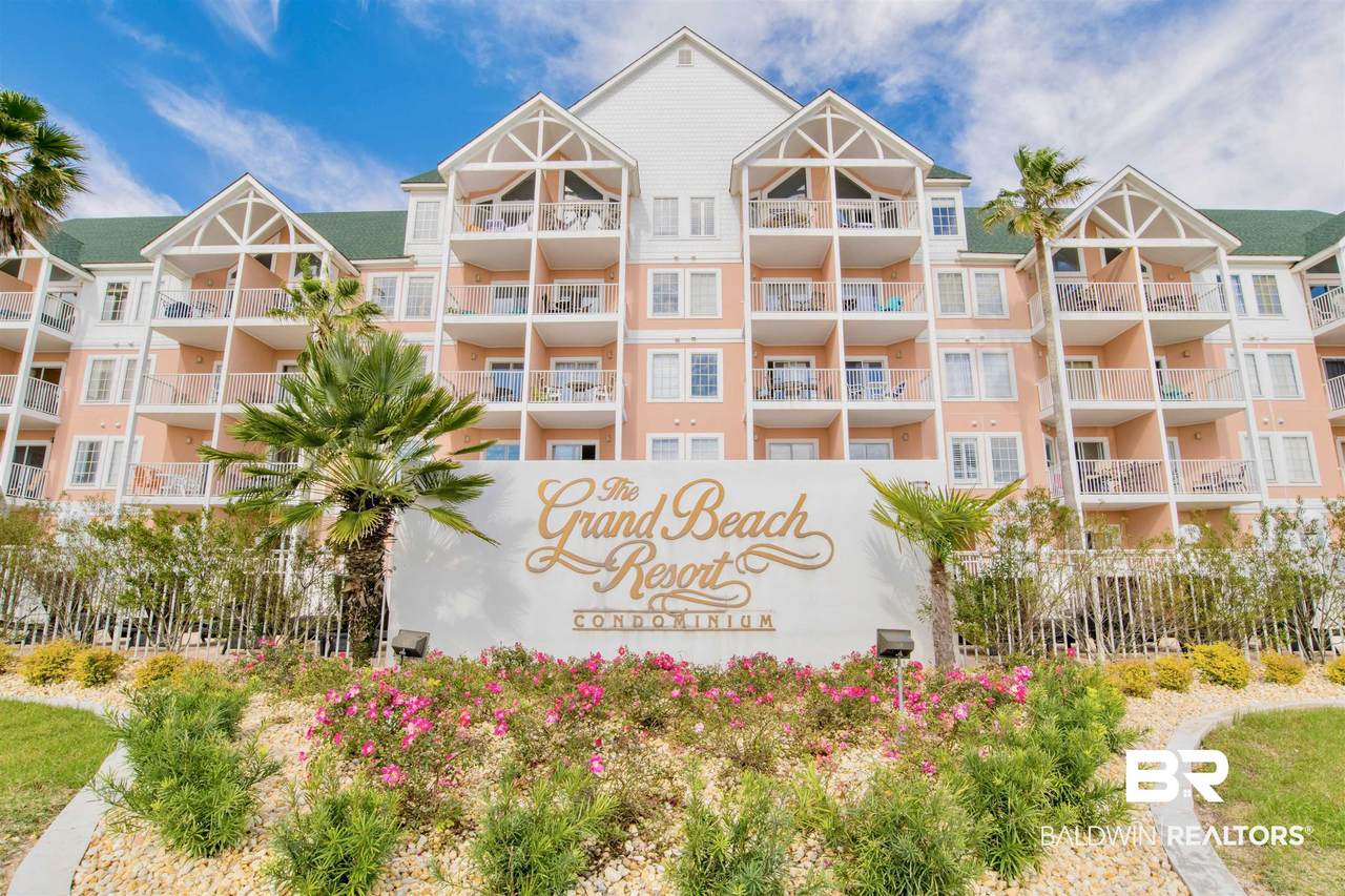572 Beach Boulevard - Photo 1