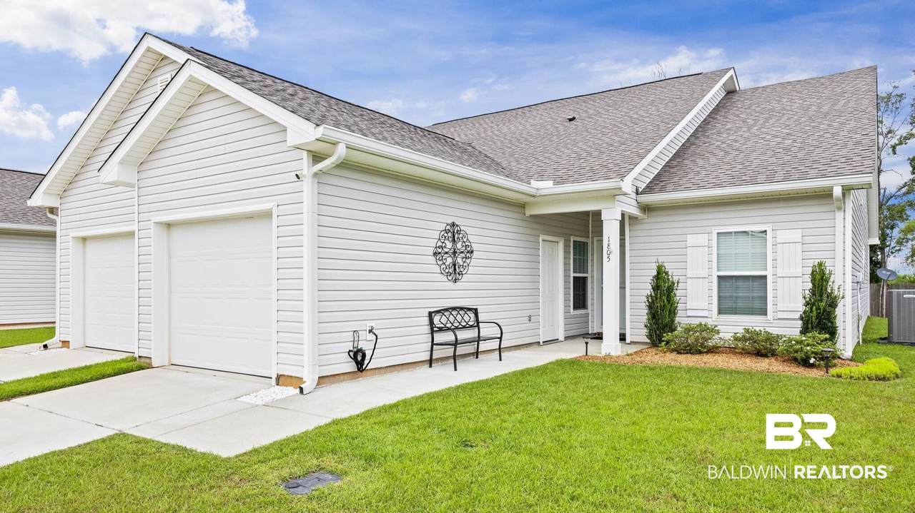 2651 Juniper Street - Photo 1
