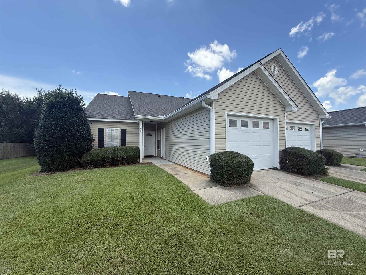 2651 Juniper Street - Photo 1