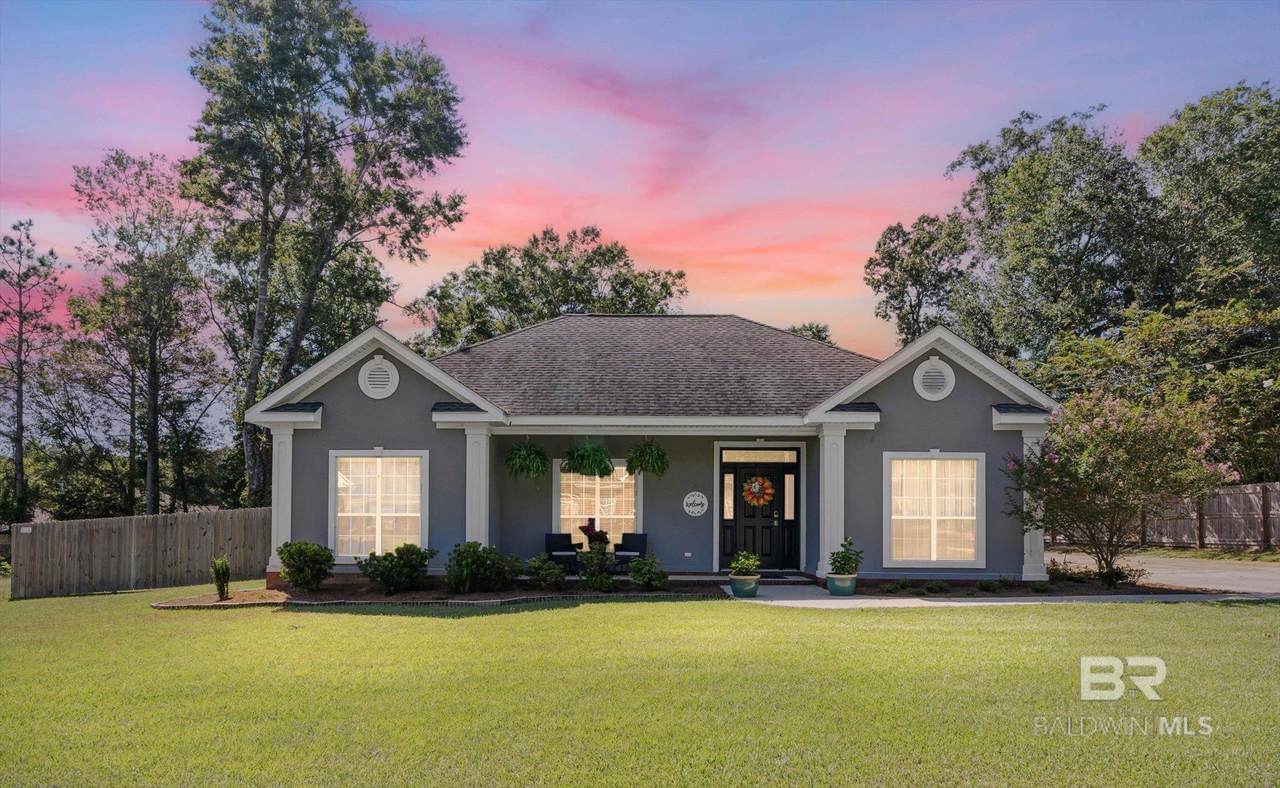 3985 Blakewood Drive - Photo 1