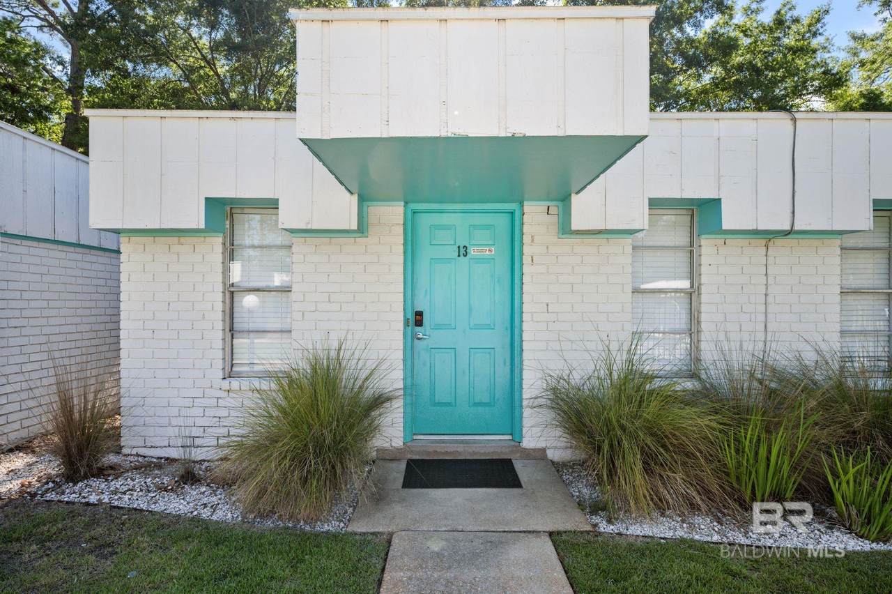 325 22nd Avenue - Photo 1