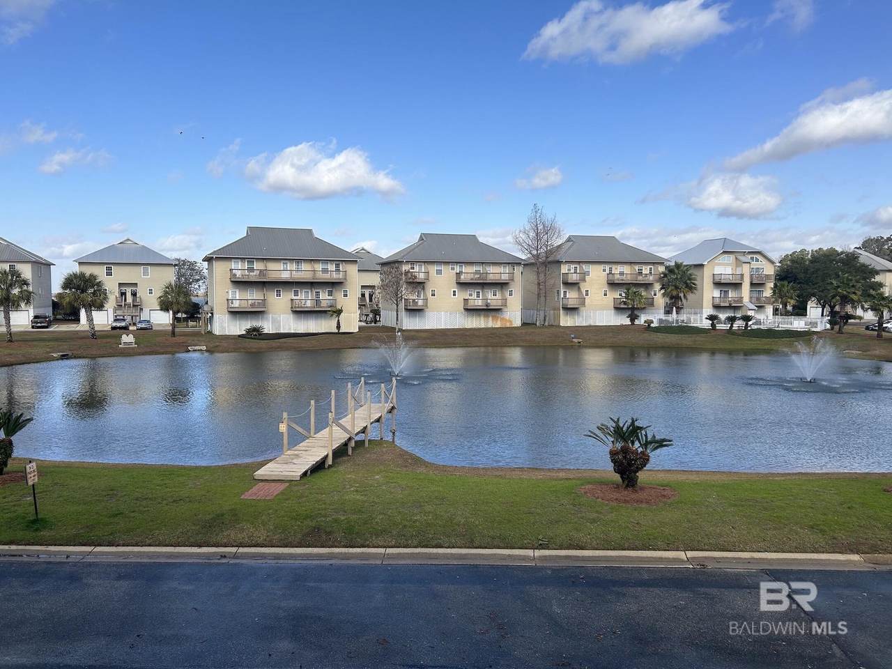 4 Yacht Club Drive - Photo 1