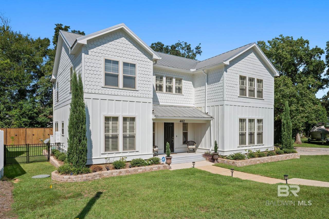 462 Satsuma Street - Photo 1