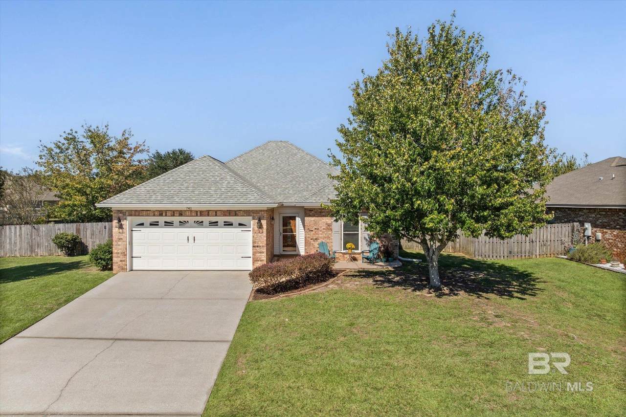 741 Cheswick Avenue - Photo 1