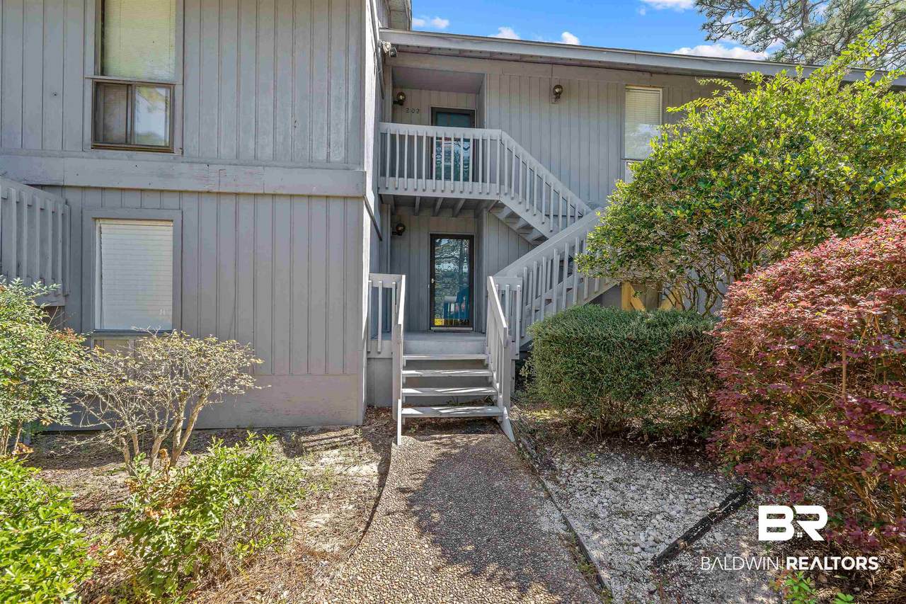 102 Golf Terrace - Photo 1