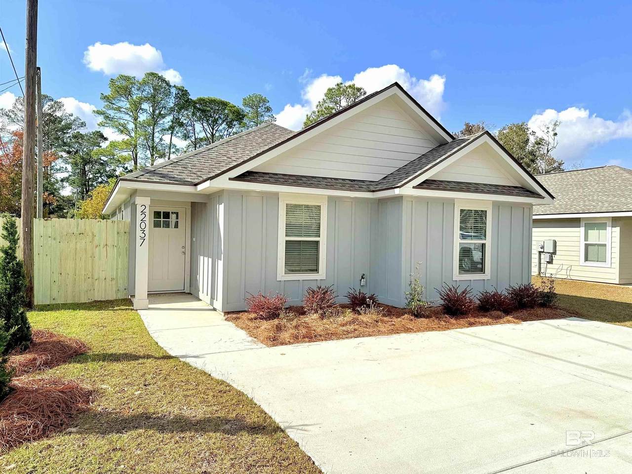 22037 8th Street - Photo 1