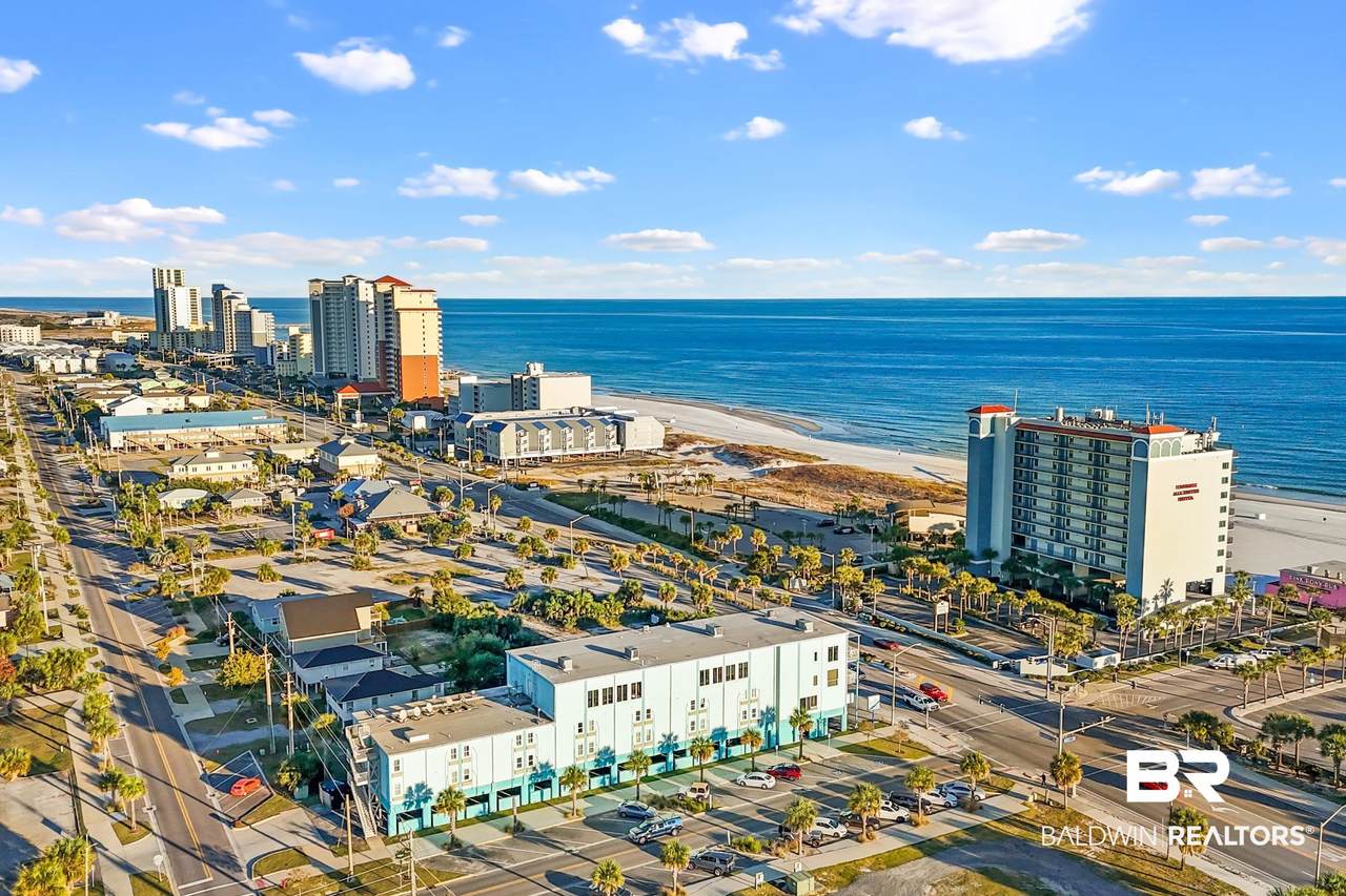 200 Beach Boulevard - Photo 1