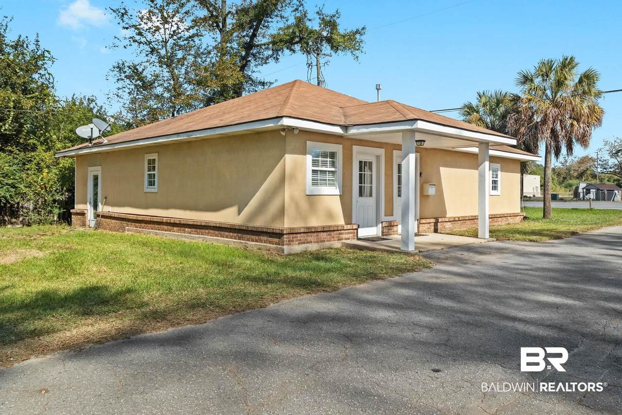 23571 Highway 59 - Photo 1