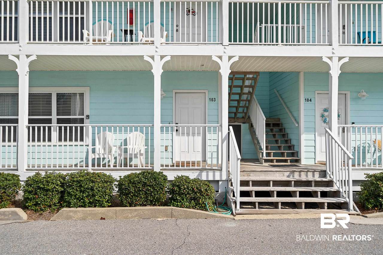 1477 Lagoon Avenue - Photo 1