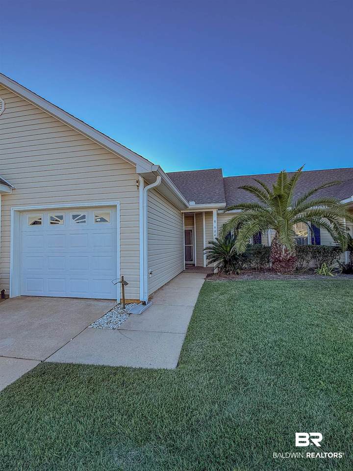 2651 Juniper Street - Photo 1