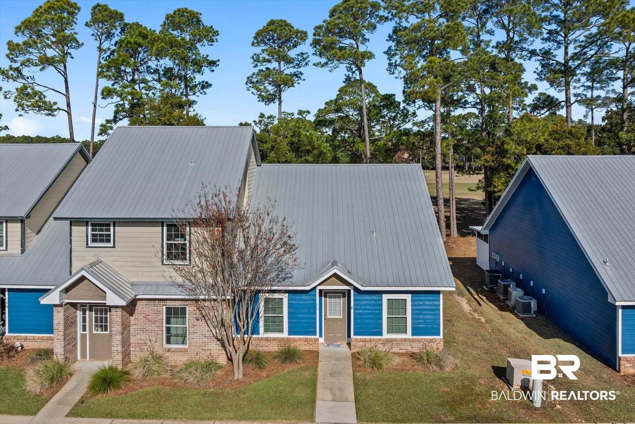 444 Clubhouse Drive - Photo 1