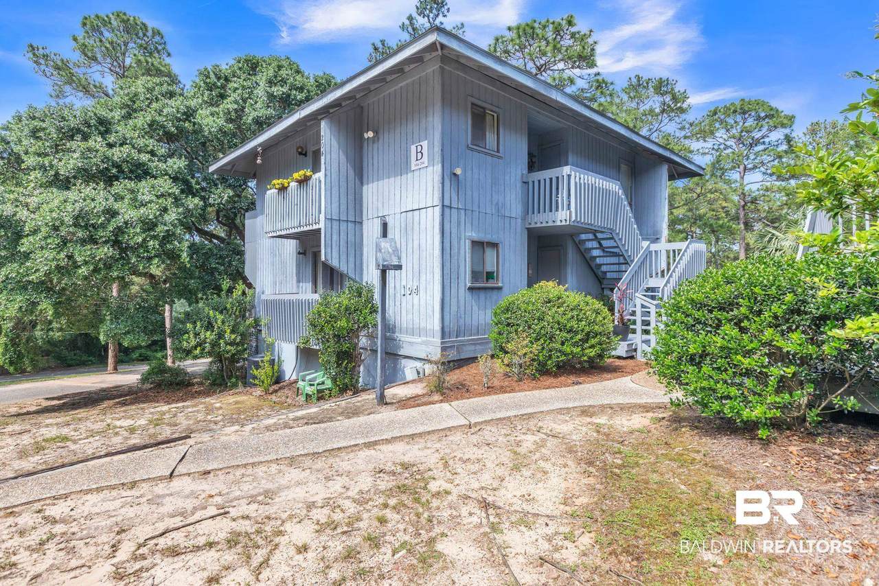 104 Golf Terrace - Photo 1