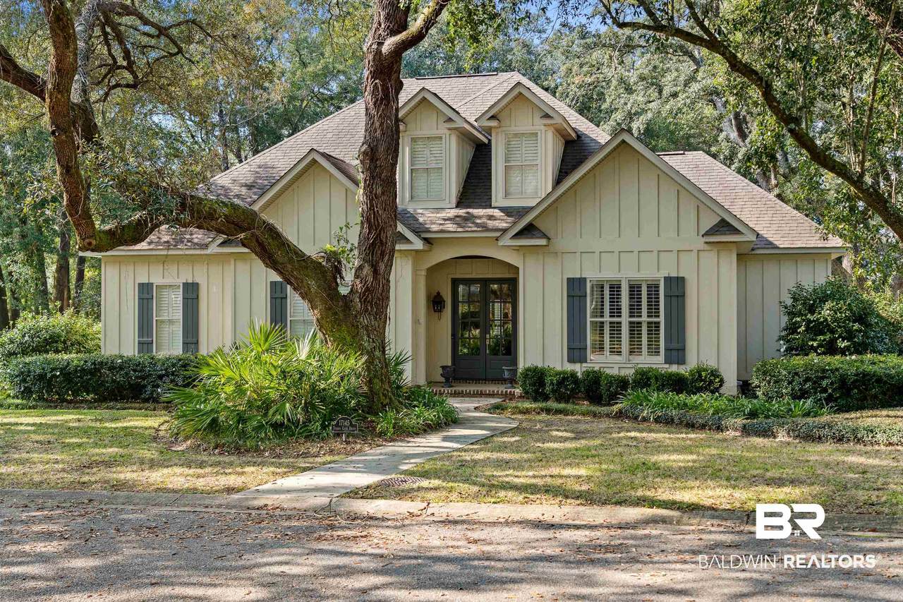 17145 Tennis Club Drive - Photo 1