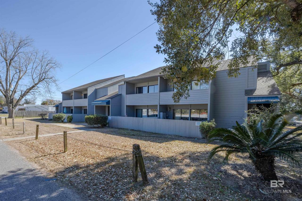 132 Satsuma Avenue - Photo 1