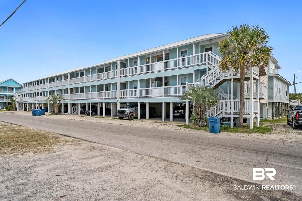 105 4th Street - Photo 1