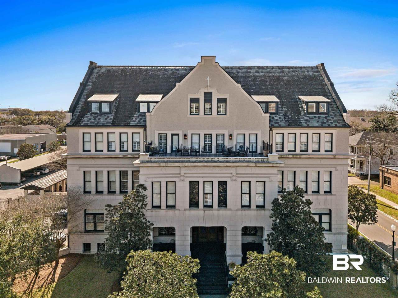 753 Saint Francis Street - Photo 1