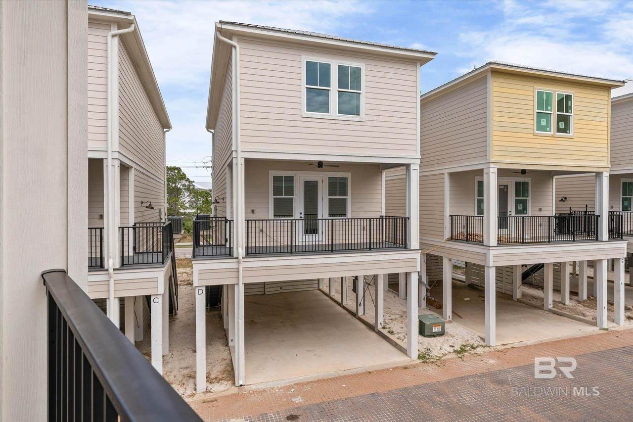 951 Lagoon Avenue - Photo 1